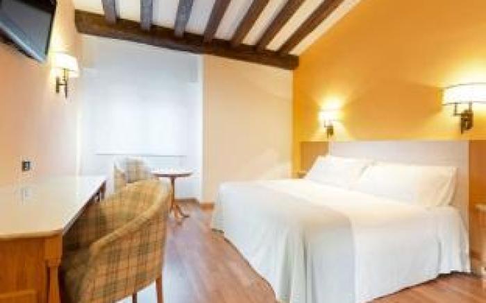 Madrid-Getafe Los Angeles Hotel