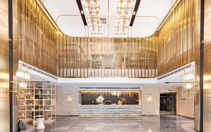 Atour Hotel Huizhou Huiyang High-speed Railway Station