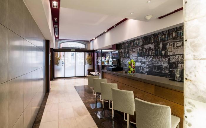 Catalonia Port Hotel