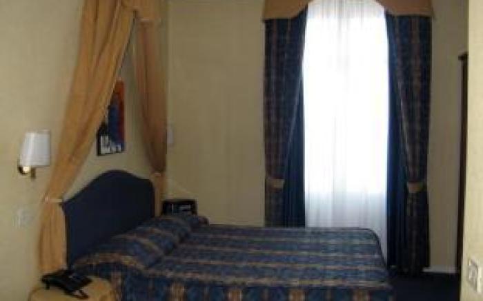 Hotel Millennium