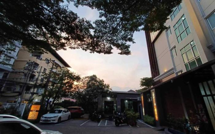 Collection O The Bangkok Cha Cha Suite