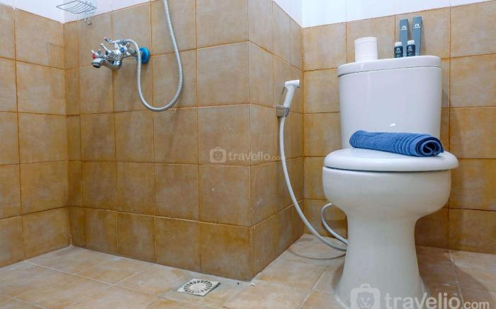 Apartment 2BR at Green Pramuka City By Travelio