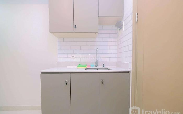 New Furnished 1BR Apt at Gold Coast By Travelio
