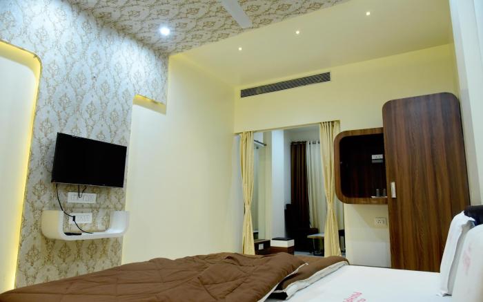 Hotel Pushpak Satara