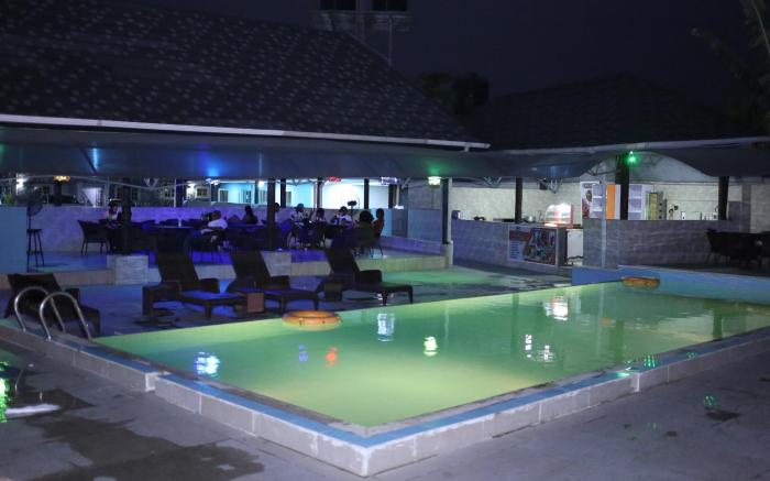 Aliz Ambruz Hotel
