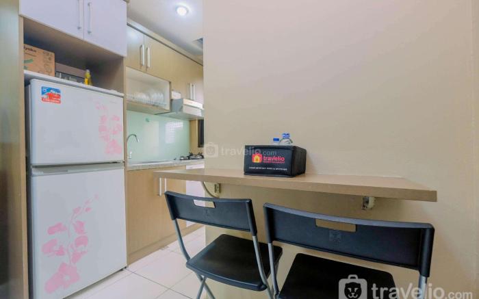 Warm & Homey 2BR Apt at Kebagusan City By Travelio
