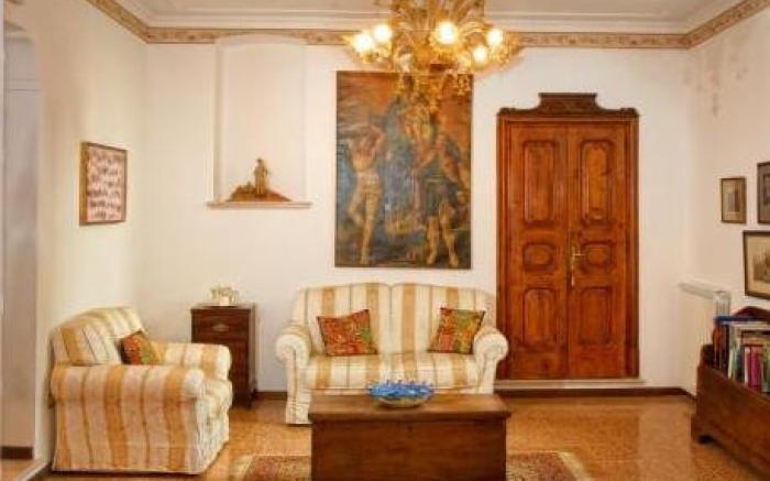 Romantic Hotel & Restaurant Villa Cheta Elite