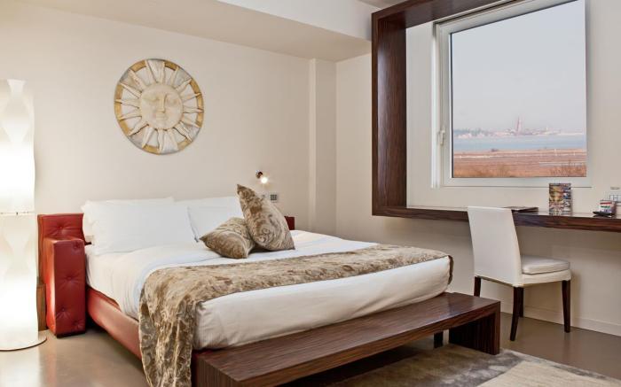 ANTONY HOTEL VENICE AIRPORT