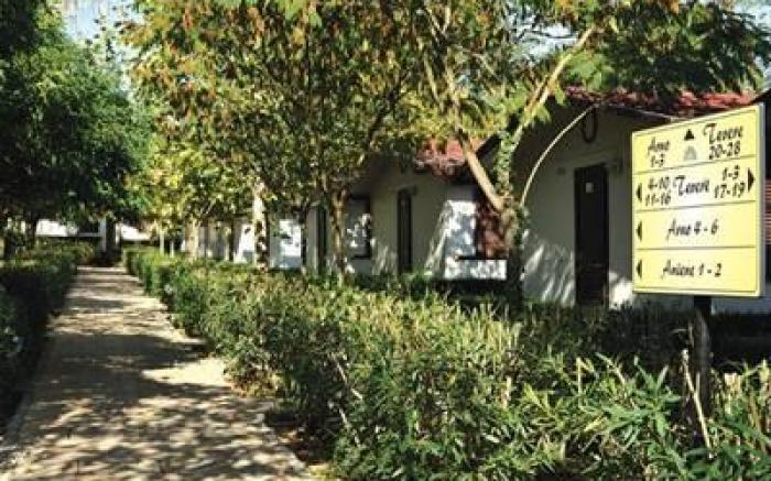 Happy Village & Camping