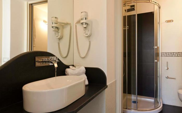 Piazza Di Spagna Hotel, Sonder