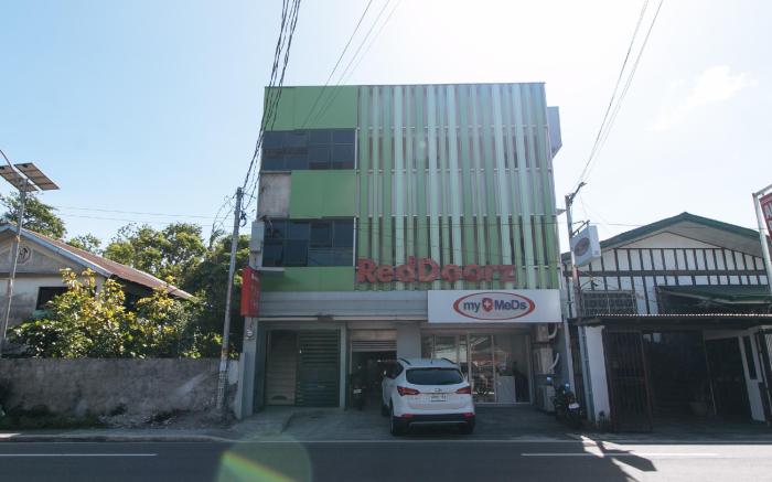 RedDoorz @ Golite Old Albay