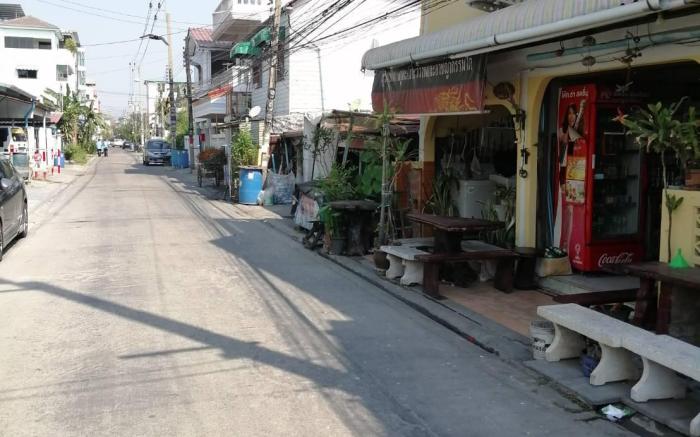G8 latkrabang 