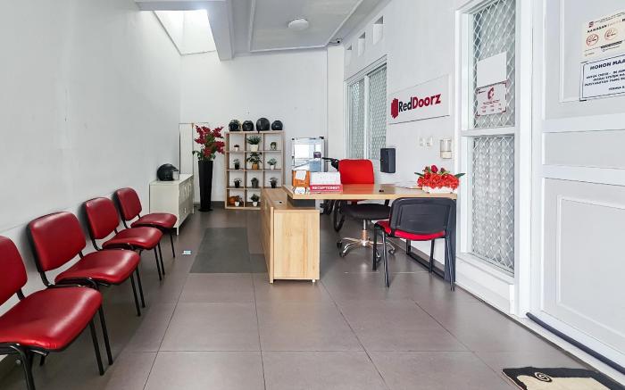 RedDoorz Syariah near RSUD Bogor