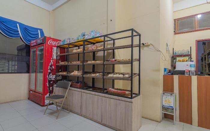RedDoorz Plus @ Bukit Cinta Street Balikpapan