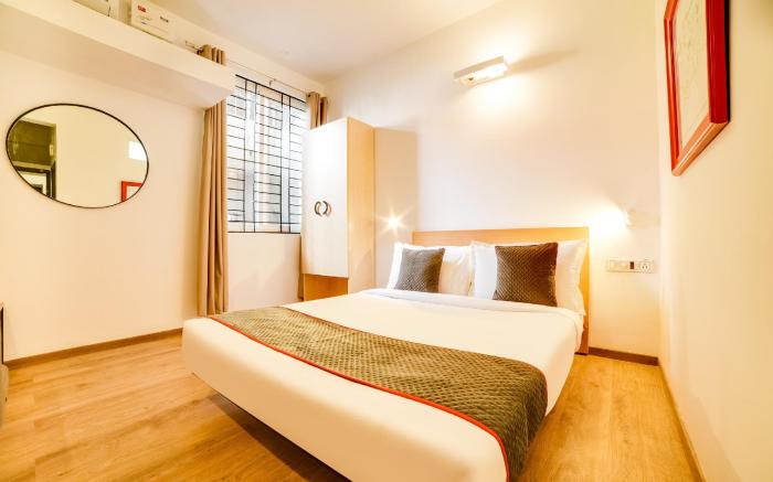 Townhouse Sarvar Hospitality Near Ascendas Park Square Mall