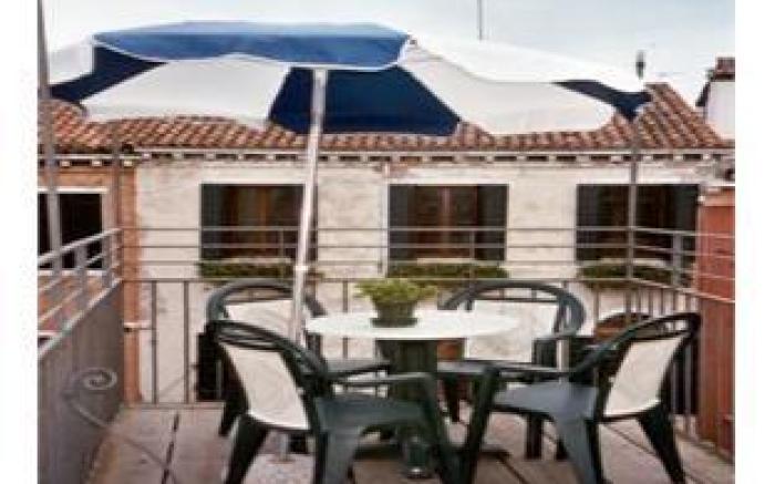 Ca' San Trovaso - 6 Rooms