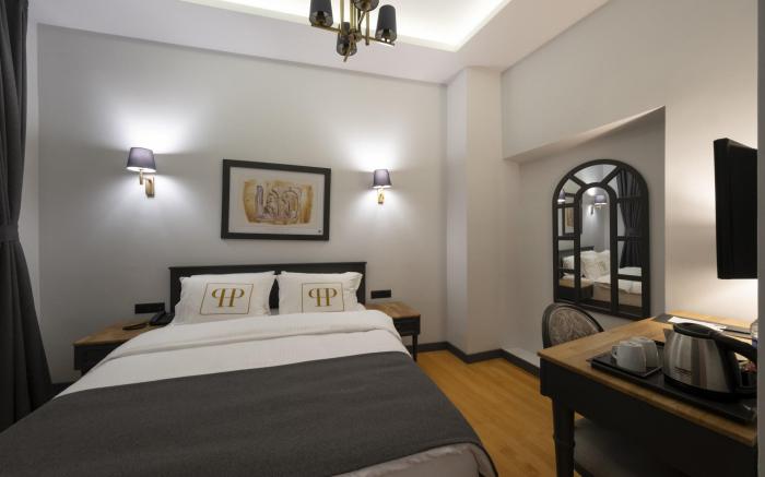 Ferman Port Hotel