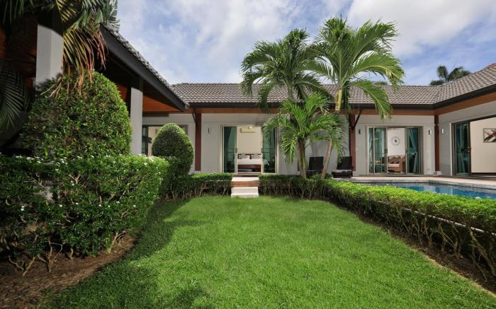 Baan Bua Estate by Tropiclook