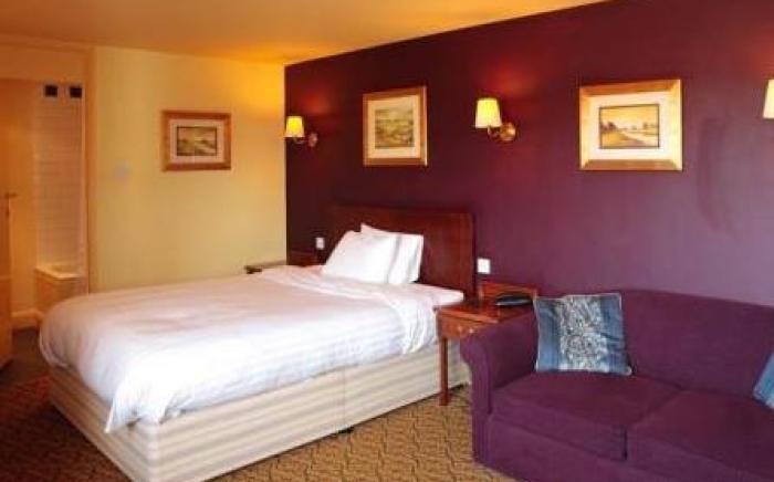 White Hart Hotel by Greene King Inns