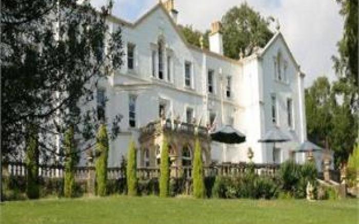Court Colman Manor