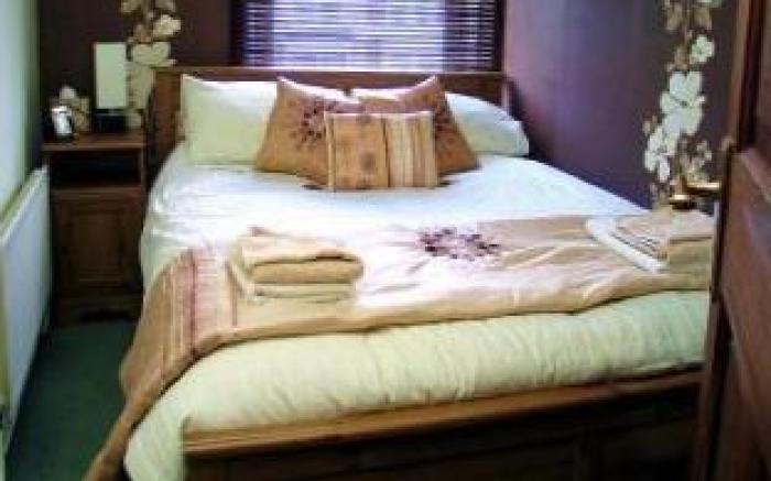 Ty Rosa Rooms
