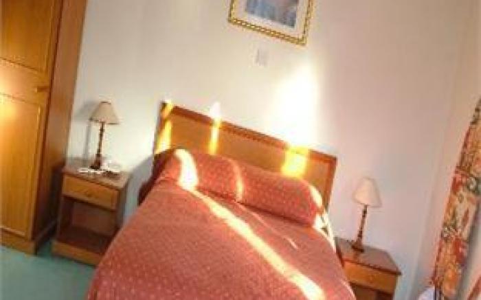 Farnley Tower Guesthouse