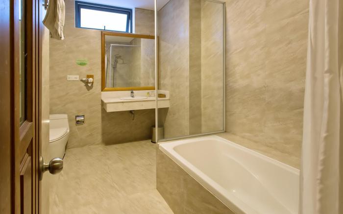 Lunar Hotel Da Nang