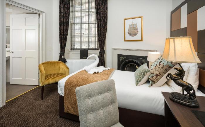 New Town Hotel
