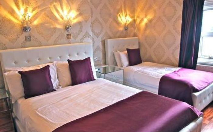 Crompton Guest House