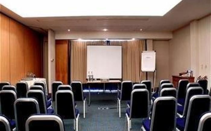 Holiday Inn London Brentford Lock By IHG