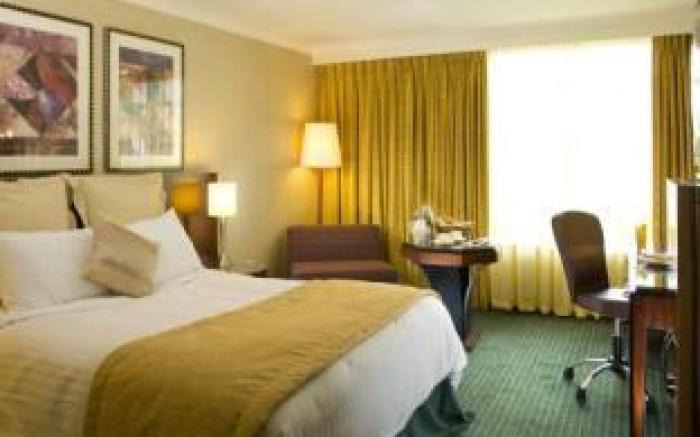 Crowne Plaza Liverpool - John Lennon Airport By IHG