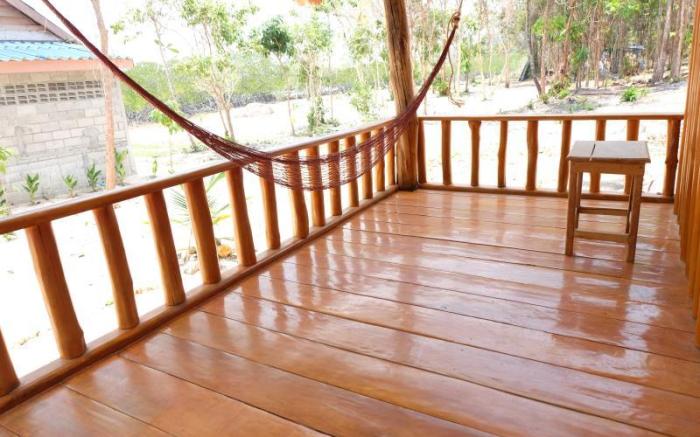Mangrove Beach Bungalow