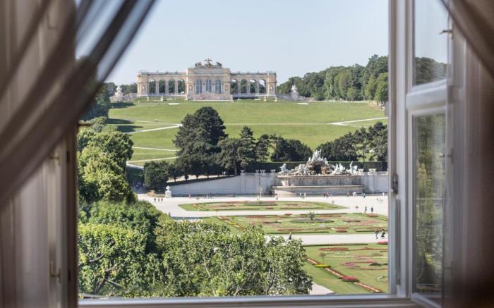Austria Trend Schloss Schoenbrunn Grand Suite