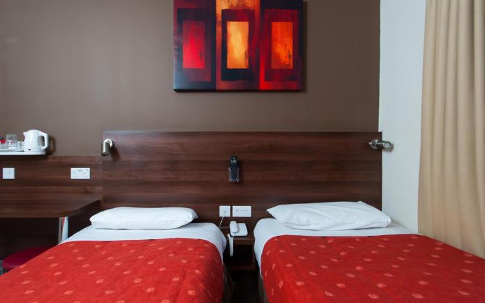 Marble Arch Inn