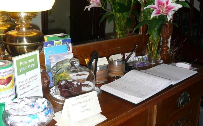 Glenville Guest House - Adults Only