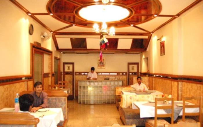 Hotel Bani Park Palace