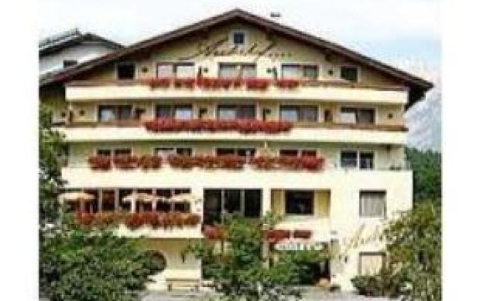 Hotel Arzlerhof