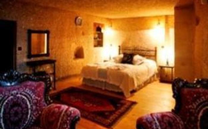 Traveller's Cave Hotel
