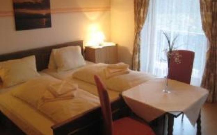 Pension & Apartments Waldkrieber