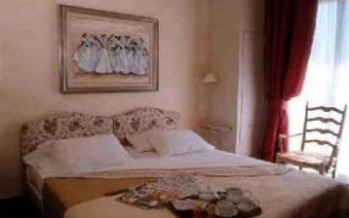 Logis Hotel Les Vignes Blanches