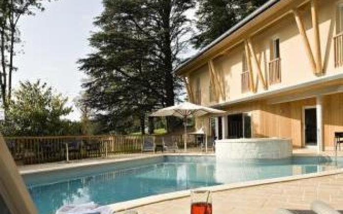 Logis Hotel Parenthese, Restaurant & Spa