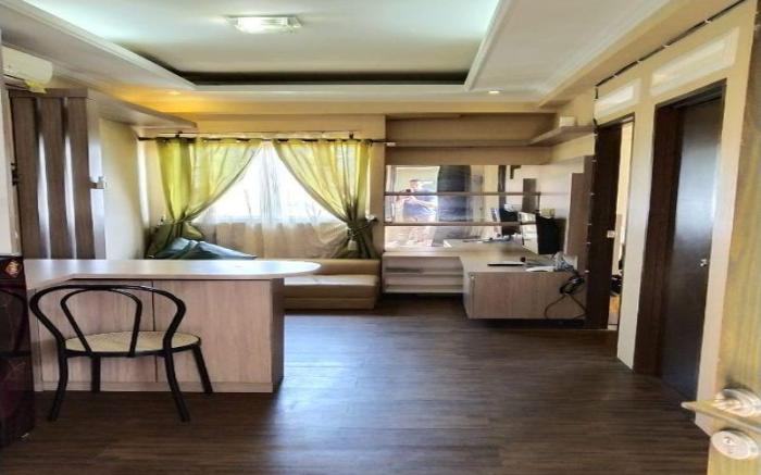 The Suites Metro Apartment by Desta Farispro