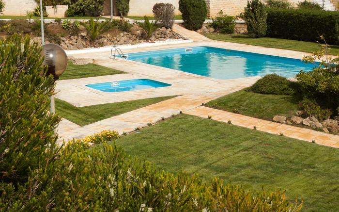 Ericeira Chill Hill Hostel and Private Rooms