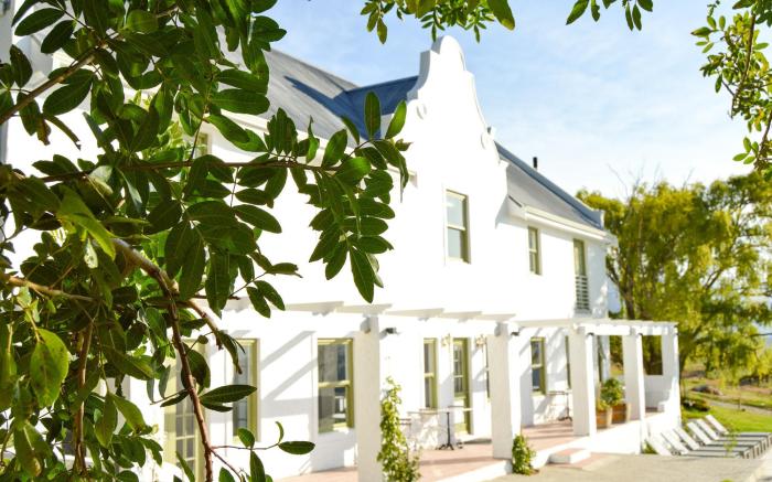 Maison Montagne at Dieu Donne Vineyards