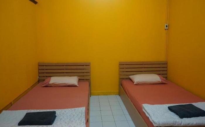 OYO 730 Meedee Hostel