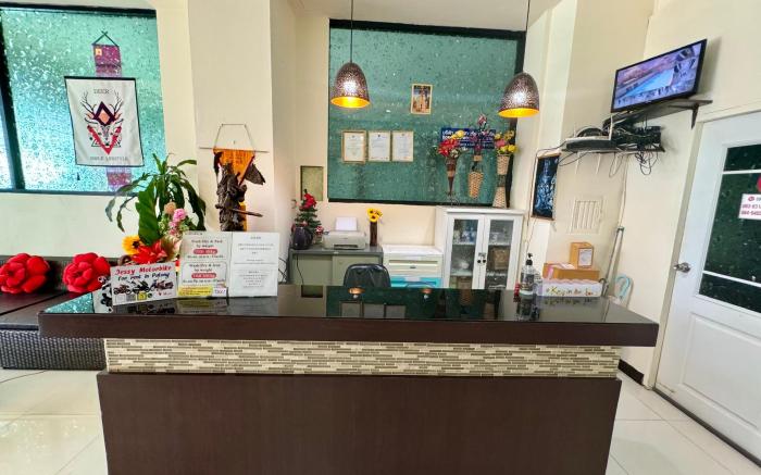 Happy 99 guest house/Deluxe double room & balcony