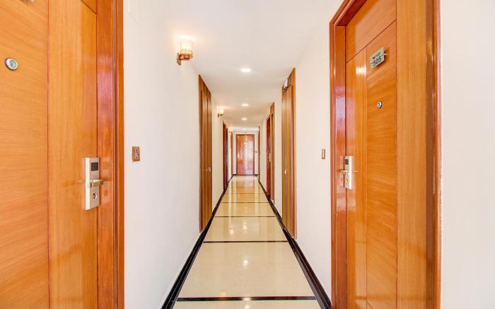 FabHotel The Royal Suites - Nr. Gopalan innovation mall