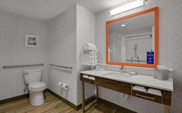 Hampton Inn Salem Boston