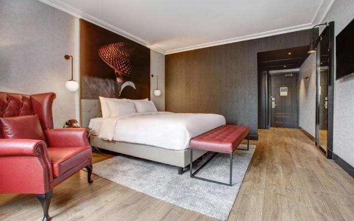 Radisson RED Hotel London Heathrow