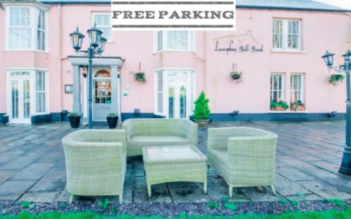 OYO Lamphey Hall Hotel